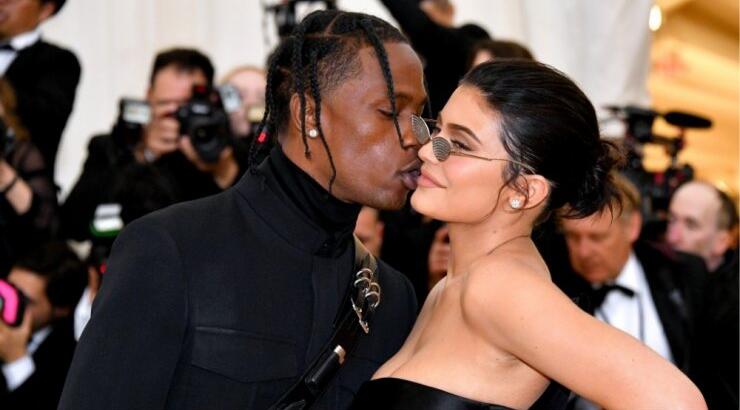Kylie Jenner: Οι εικόνες με τον Travis Scott και την κόρη τους, Stormi, που ενισχύει τις φήμες για επανασύνδεση