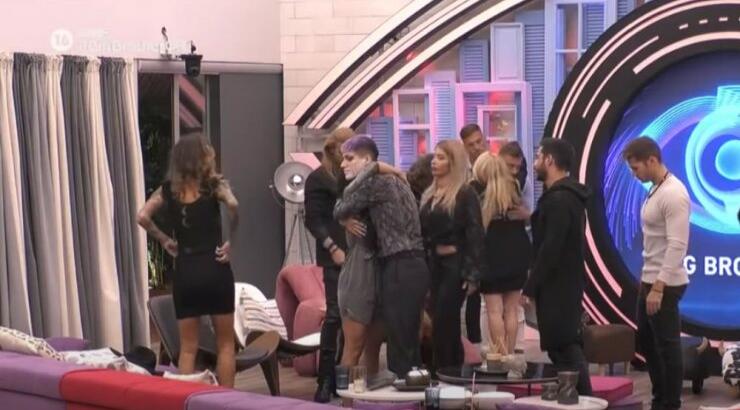 "Big Brother": Ποιος συγκάτοικος αποχώρησε από το χθεσινό live [βίντεο]