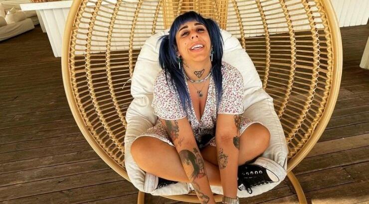  Super Κική: “Ένας Αλβανός με έβαλε να κλέψω ένα περίπτερο...” [βίντεο]