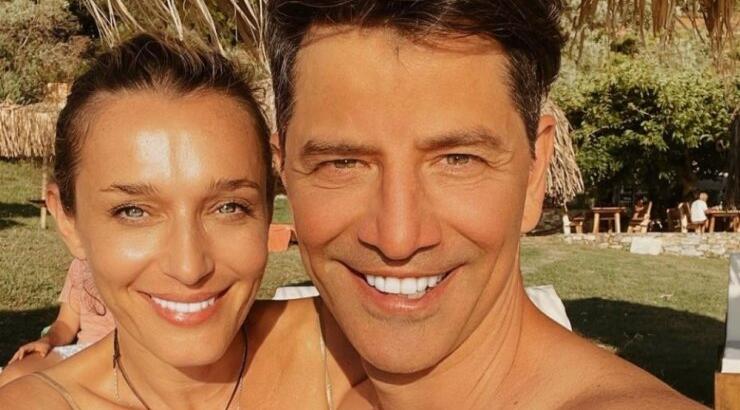 Σάκης Ρουβάς: Η πιο ρομαντική αφιέρωση στη σύζυγό του, Κάτια Ζυγούλη, για την γιορτή της [εικόνα]