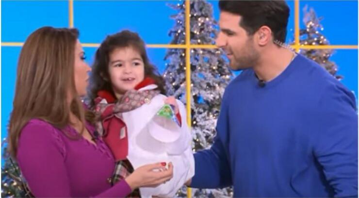 Ελένη Χατζίδου - Ετεοκλής Παύλου: Έκαναν την πρώτη εκπομπή του χρόνου με την κόρη τους [βίντεο]