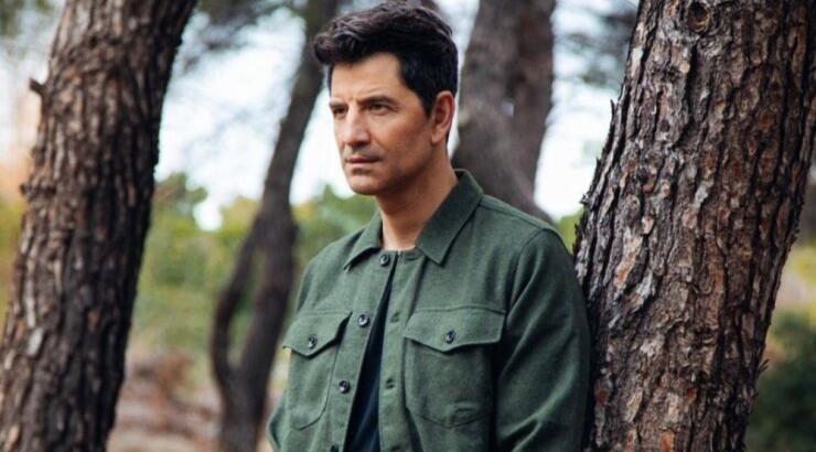 Γνωστός Έλληνας τραγουδιστής σχολιάζει: "Η συνεργασία με τον Ρουβά ήταν ένα λάθος " [βίντεο]