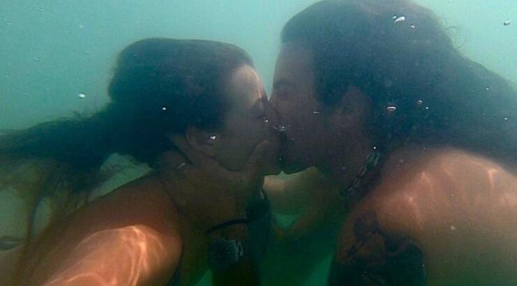 Λάτσιος - Μερκούρη: Καλοκαιρινές βουτιές σε απόμερη παραλία της Άνδρου [εικόνες]