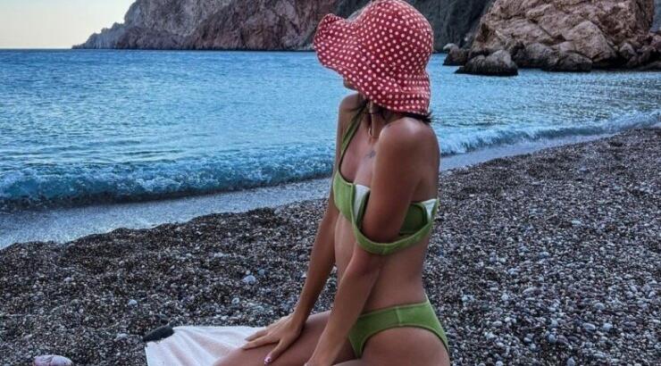 Ελληνίδα influencer "έπεσε" σε μπλόκο αστυνομίας - "Επιτρέπεται αυτό που κάνετε; Εγώ είμαι λίγο γνωστή" [βίντεο]