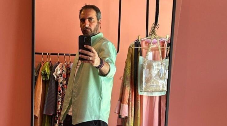 Λώρης Λοϊζίδης: Με τις κόρες του στην παραλία - Τα παιχνίδια τους στην αμμουδιά [εικόνα]