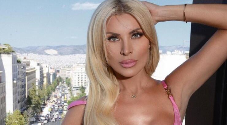 Κατερίνα Καινούργιου: Ποζάρει ως barbie και μοιράζεται μαζί μας τις ανασφάλειες της [εικόνα]