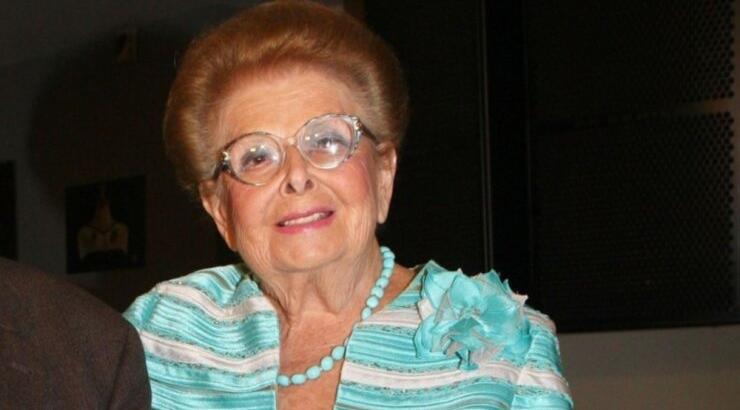 Βέφα Αλεξιάδου για την περιπέτεια υγείας της: "Ξαφνικά μελανιάζουν τα χέρια μου και άνοιξαν πληγές" 