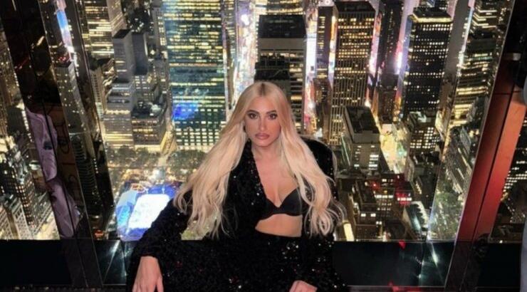 Ιωάννα Τούνη: Νυχτερινή περιήγηση με ελικόπτερο πάνω από τη Νέα Υόρκη [βίντεο]