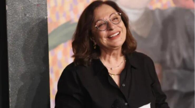 Χάρις Αλεξίου: "Bλέπω στον ύπνο μου ότι ξαναγύρισε η φωνή μου"