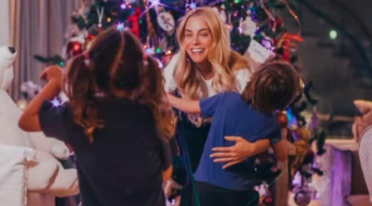 Δούκισσα Νομικού: "Κόντρα" στον καιρό δημοσιεύει ένα άκρως καλοκαιρινό στιγμιότυπο των παιδιών της [εικόνα]