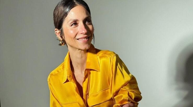 Σοφία Καρβέλα: Ποζάρει...σε τουαλέτα αεροπλάνου [εικόνες]