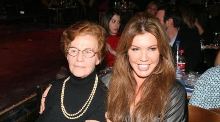 Βάνα Μπάρμπα για την άνοια της μητέρας της: "Βλέπω αυτή τη γυναίκα να γίνεται μωρό"