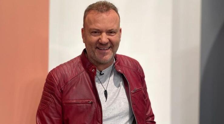 Τόνυ Δημητρίου: "Δυστυχώς ζω μακριά από τα παιδιά μου, είναι καλύτερα εκεί κι ας μου λείπουν"