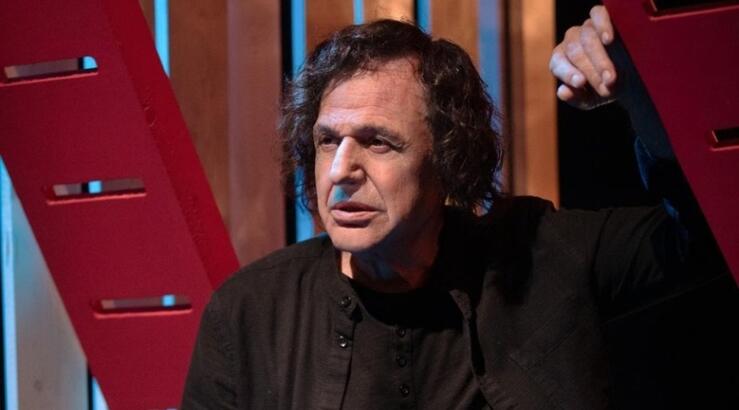 Βασίλης Παπακωνσταντίνου: Παραλίγο να "φάει πόρτα" σε συναυλία του [βίντεο]