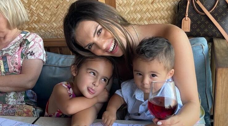 Κρίστη Αγαπίου: Η ιατρική βοήθεια από τον γιο της, Sebastian, προς την αδερφή του, Ελύσια [εικόνα]