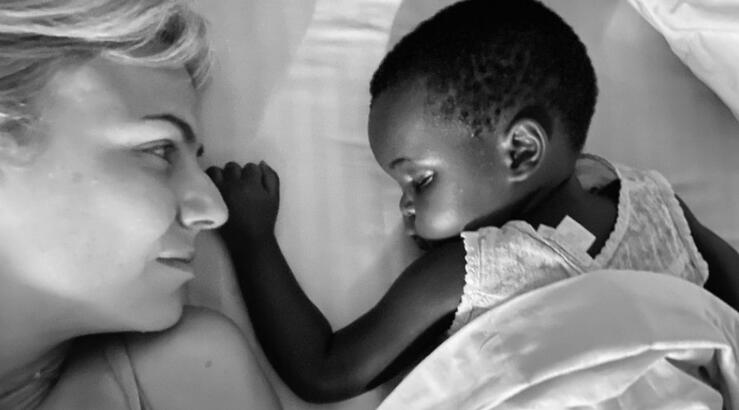 Χριστίνα Κοντοβά: "Δεν θα μπορούσα να είμαι μαμά κανενός άλλου παιδιού εκτός της Ada [βίντεο]