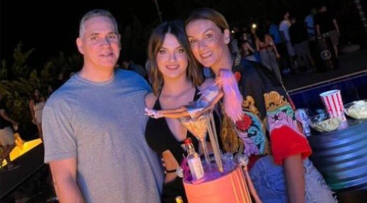 Νικόλας - Γιώτα Παπαδοπούλου: Βρέθηκαν στο εντυπωσιακό πάρτι γενεθλίων της 18χρονης κόρης τους [εικόνες]