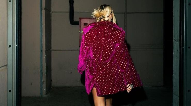 Ελληνίδα τραγουδίστρια: "Bαφτίστηκα πριν από περίπου 5 χρόνια - Νονά ήταν η γιαγιά μου"