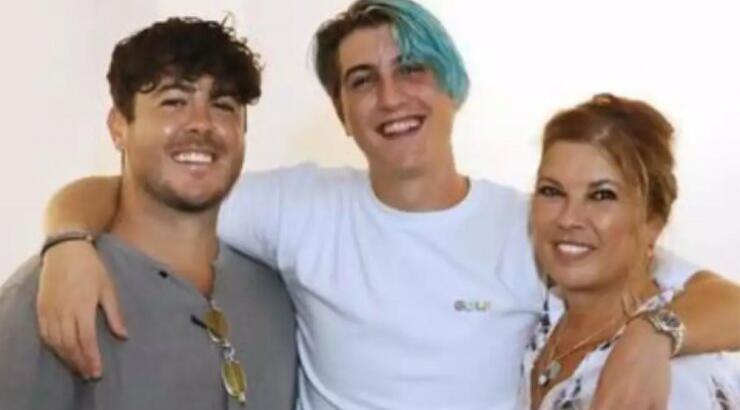 Σοφία Αλιμπέρτη: Η κοινή συνέντευξη με τους γιους της - "Μεγαλώνω και φοβάμαι να είμαι μόνη"