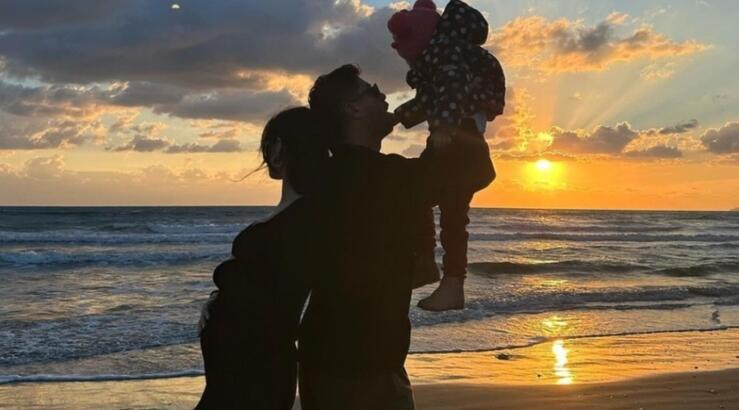 Έλενα Θεοδώρου: Έσβησε την γενέθλια τούρτα μαζί με τον σύζυγό της και την κορούλα τους [εικόνα & βίντεο]