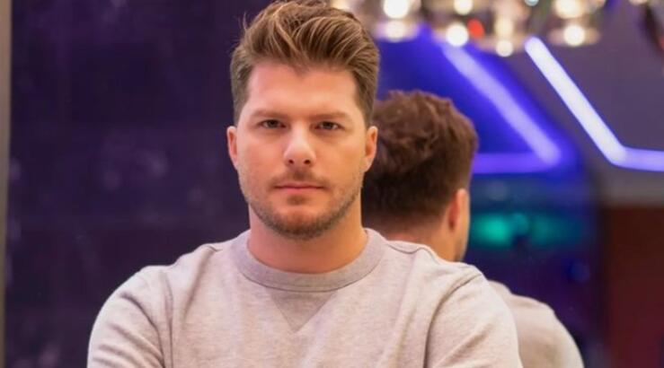 Λούκας Γιώρκας: Τον είδαμε να κάνει pilates [εικόνα]