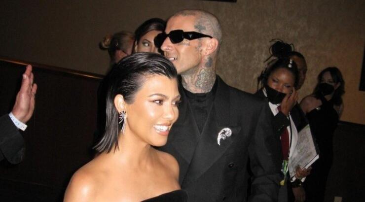 Kourtney Kardashian - Travis Barker: Παντρεύτηκαν αμέσως μετά τα Grammy Awards!