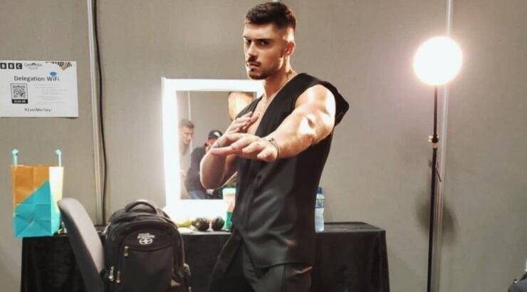 Andrew Lambrou: Η στιγμή της αντίδρασής του στο 4αρι από την Ελλάδα [βίντεο]