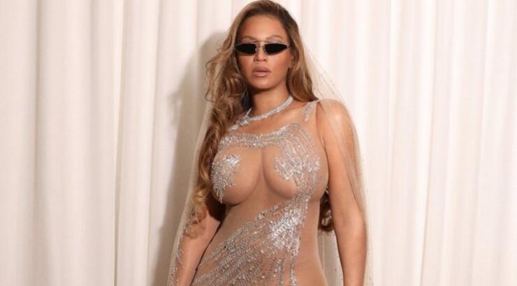 Η Beyonce στην πιο εντυπωσιακή της φωτογράφηση για χάρη της Vogue