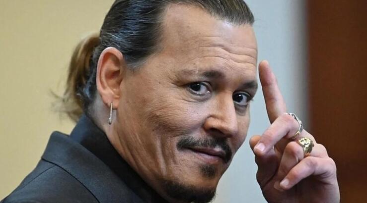 Η συνάντηση Ελληνίδας ηθοποιού με τον Johnny Depp - "Μου ζήτησε να του στρίψω τσιγάρο" [βίντεο]