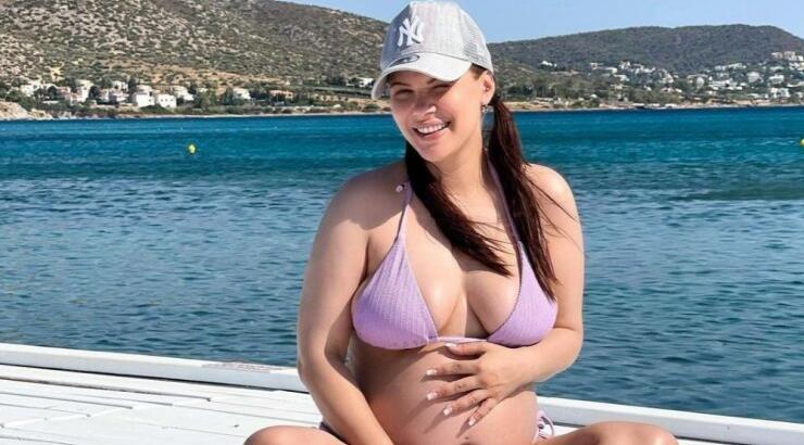 Λάουρα Νάργες: Η ανάρτηση με τη φουσκωμένη της κοιλίτσα ένα μήνα πριν γεννήσει [εικόνα]