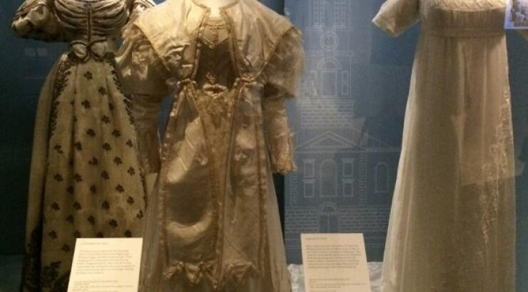 Το νυφικό της Kate Moss θα βρίσκεται πλέον στο μουσείο V&A του Λονδίνου