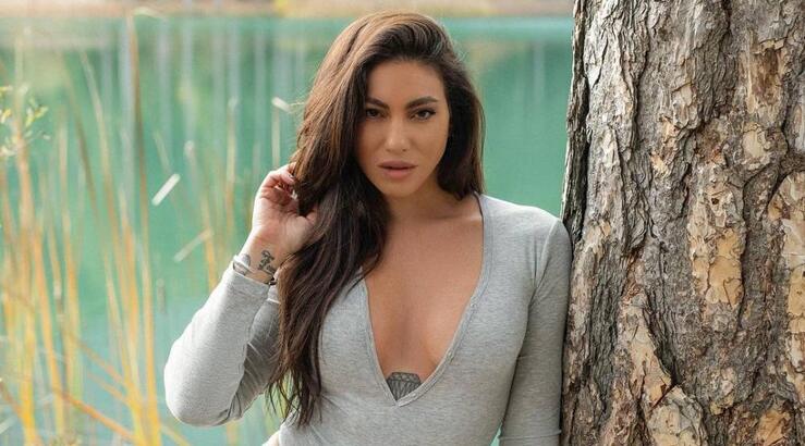 Ευρυδίκη Βαλαβάνη: “Έχω κάνει αυξητική στήθους, για να αρέσω σε εμένα” [βίντεο]