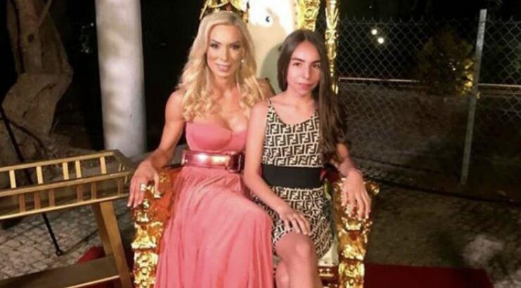 Βαλεντίνα Τσίγκη: Με matchy-matchy beachy outfit με την κόρη της! 