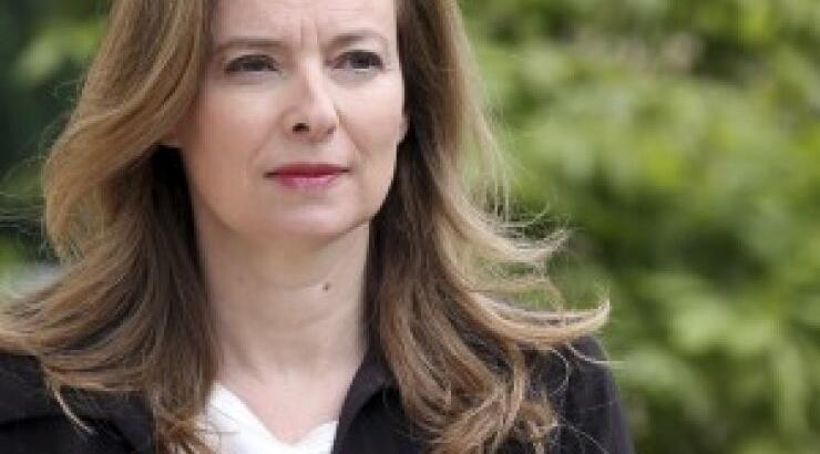 Το tweet της απατημένης συζύγου του Ολάντ