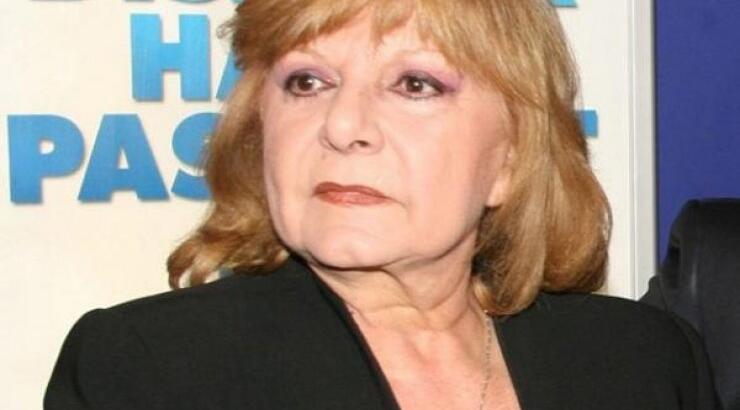 Oι επώνυμοι αποχαιρετούν την Τζένη Βάνου! 