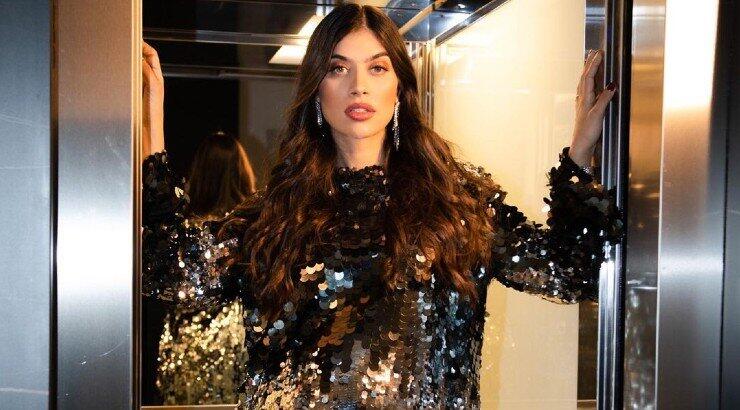 Βάσω Πέτρου: Μπήκε στον ένατο μήνα και ποζάρει στο μπάνιο της δείχνοντάς μας τη φουσκωμένη της κοιλίτσα