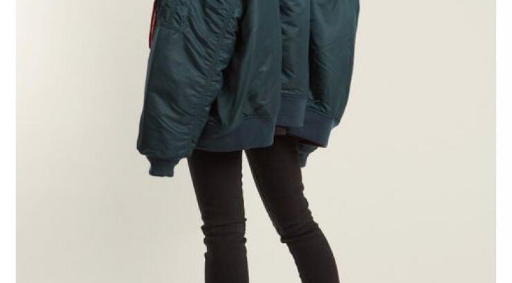 Vetements: Αυτά τα μποτάκια για τακούνι έχουν ένα μαρκαδόρο