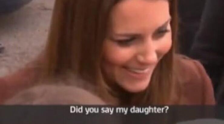 Δείτε σε βίντεο τη στιγμή που η Middleton είπε ότι περιμένει κοριτσάκι!