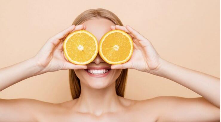 10 προϊόντα περιποίησης προσώπου με βιταμίνη C