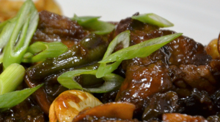 Βοδινό με μανιτάρια και hoisin σάλτσα από την Κίνα