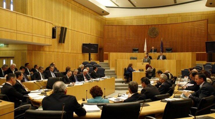 Δυσαρεστημένοι οι πολίτες από το έργο της Βουλής