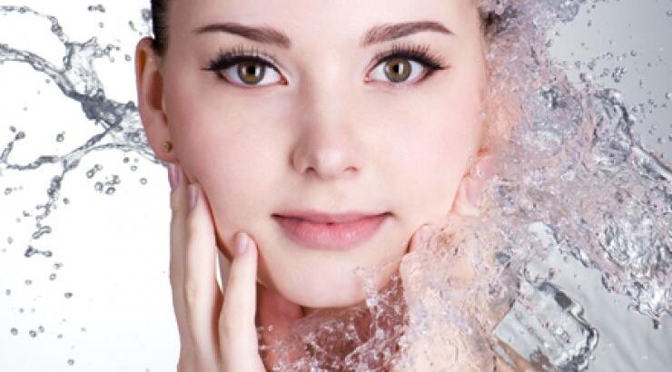 Καρέ -καρέ πώς γίνεται το πρόσωπό μας αν δεν το πλυθούμε επί ένα μήνα [εικόνες]