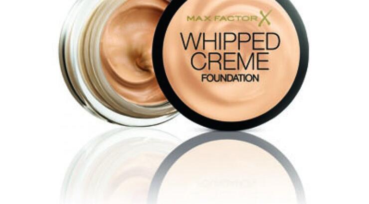 Νέο φον ντε τεν Max Factor Whipped Crème!