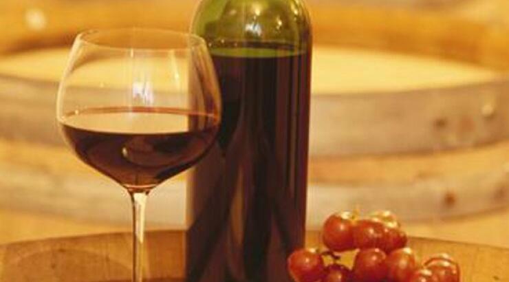 Πιες όσο κυπριακό κρασί αντέχεις με μόνο €3