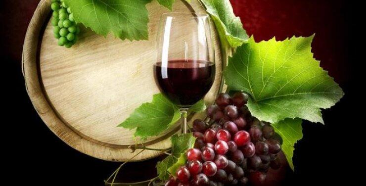 Τα Ocean Basket... κερνούν κρασί!