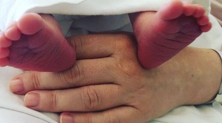 Πανευτυχής Έλληνας ηθοποιός! Υποδέχτηκε το νέο μέλος της οικογένειάς του! [εικόνα]