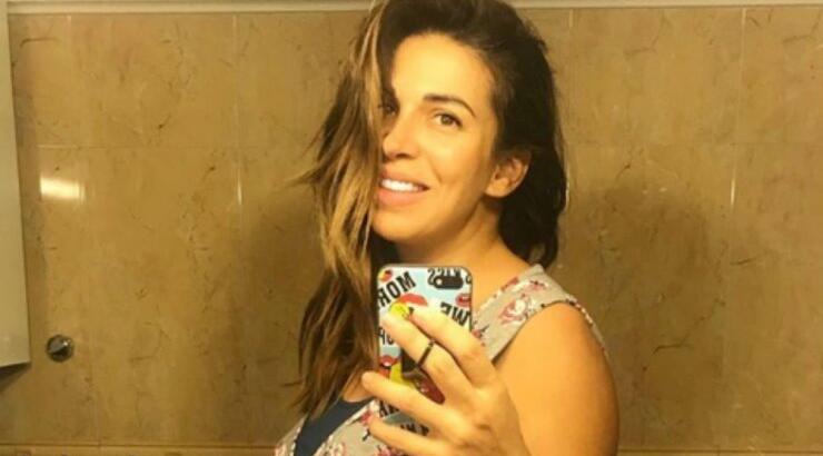 Ελένη Χατζίδου: Αγκαλιά με την εννέα ημερών κορούλα της μετά τον θηλασμό [βίντεο]