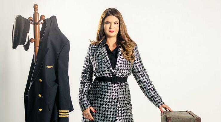 Η Μαρίνα Χατζηκώστα σε ρόλο πιλότου! 