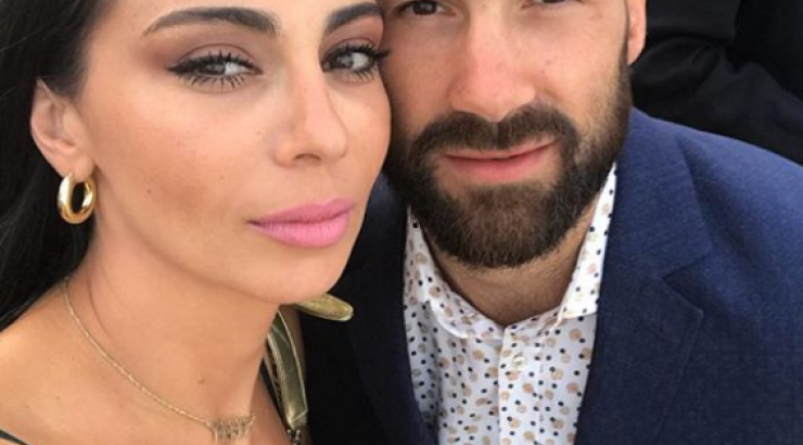 Η πιο όμορφη εικόνα! Ο Βασίλης Σπανούλης και η Ολυμπία Χοψονίδου ποζάρουν με τα πέντε τους παιδιά στις διακοπές τους!