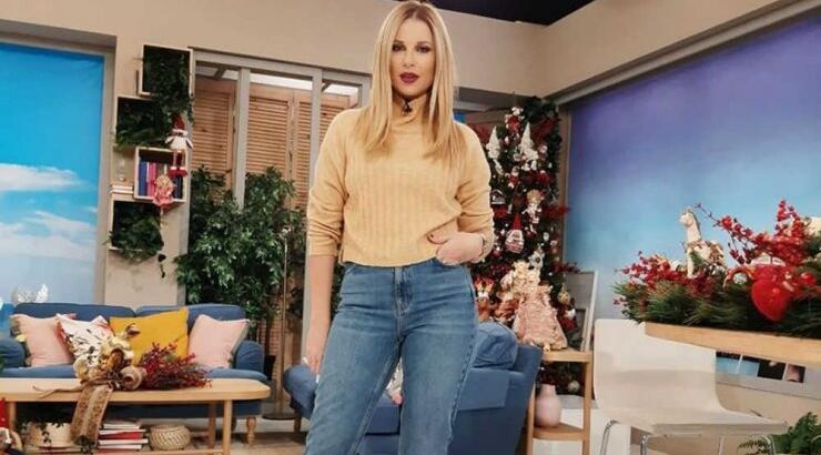 Χριστιάνα Αριστοτέλους: "Έστησε" γλέντι στο καμαρίνι της! [βίντεο]